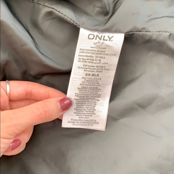 * Dark green jacket * - Picture 4 of 7